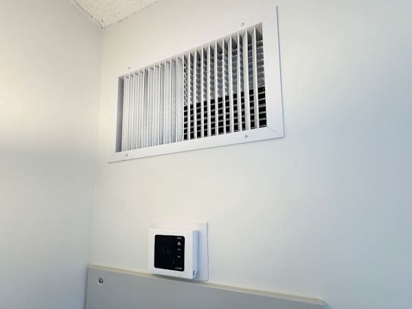 Keep your cool with the central air conditioning system of the unit