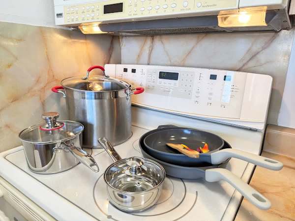 Cook like you're at home with all the pots and pans you need for your culinary creations.