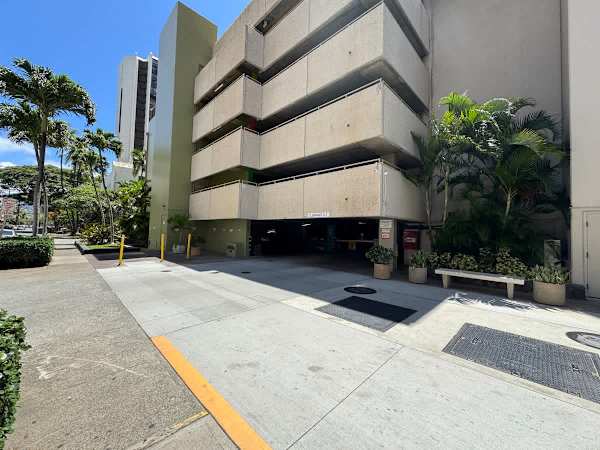 Waikiki Sunset Parking garage with 6ft clearance