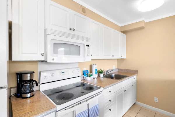 Fully equipped kitchen for your culinary needs
