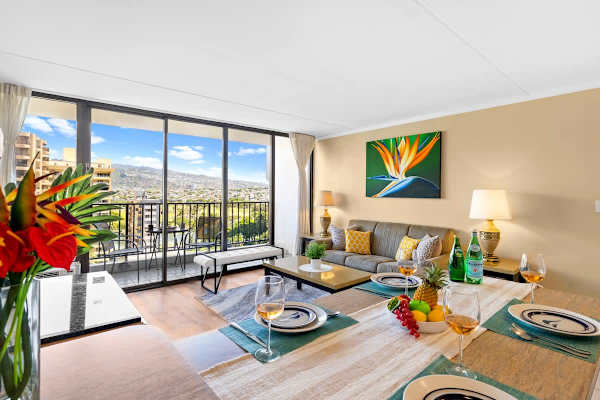 Dining area for up to four people, and spacious living area