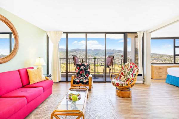 Spacious, bright living area