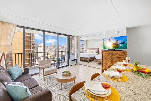 Enjoy a delicious meal from the granite kitchen island, which offers a casual dining area for 4 overlooking the spacious, bright living room and balcony view.