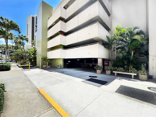Waikiki Sunset Parking garage with 6ft clearance
