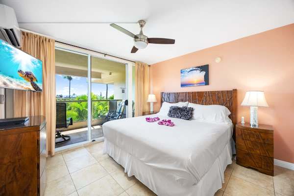 Island living - lanai, pool & beach essentials