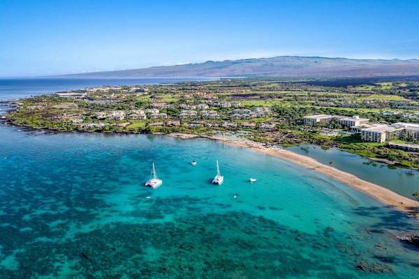 Find peace and relaxation in beautifully maintained resort surroundings every single day