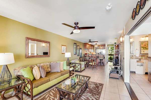 Open Living Space Made for Island Memories
