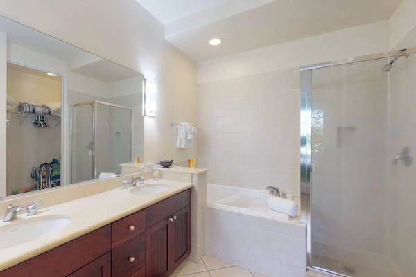 Modern bathroom with a spacious walk-in shower