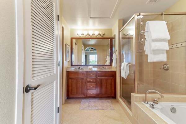 Spa Inspired Ensuite With Soaking Tub