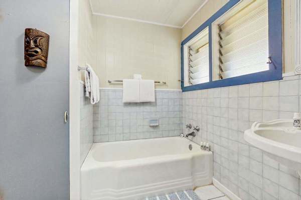 Clean And Comfortable Shower And Bath