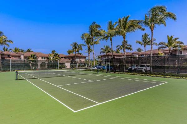 Community tennis court for friendly matches