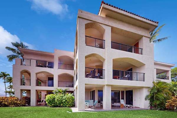 Beautiful Island Resort Exterior