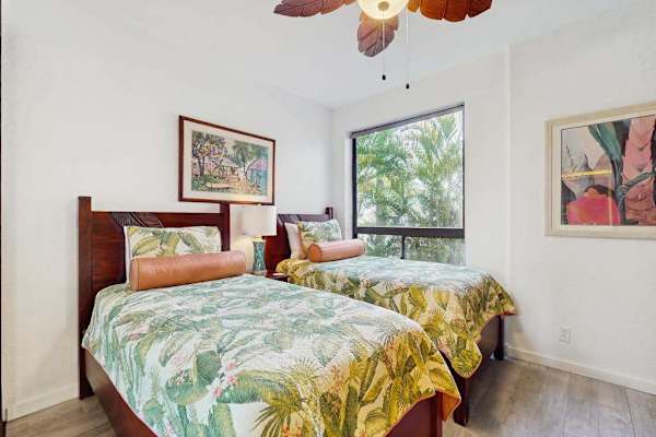 Cozy Twin Bedroom Retreat