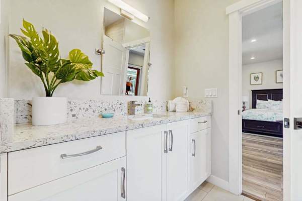 Bright Spa Style Bathroom Vanity