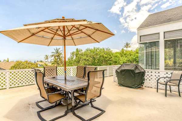 Fire up the BBQ and enjoy relaxing balcony dining with scenic outdoor views