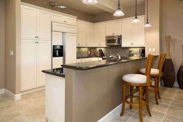 Gourmet Kitchen Breakfast Bar with High-Top Stool Seating