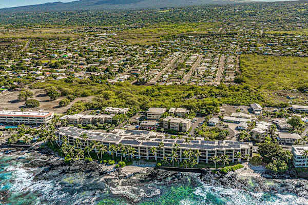 Perfect Oceanfront Location Surrounded By Lush Island Greenery