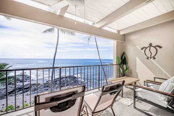 Unwind In Style On Your Scenic Oceanside Lanai