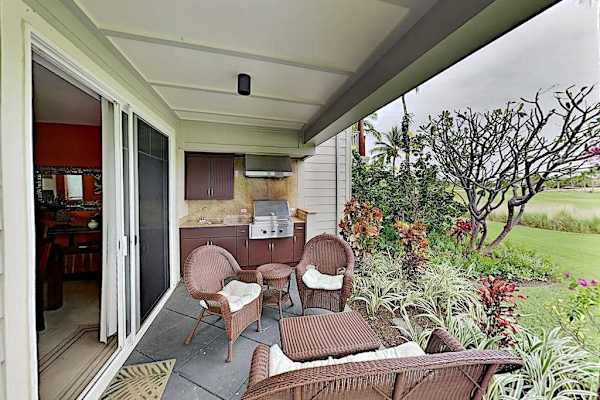 Private lanai with an outdoor kitchen for you use for all of the fresh fish you will catch while here.