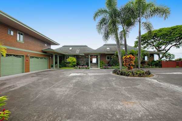 Spacious Private Driveway, Multi-Car Garage & Entryway