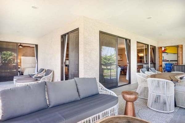 Covered Lanai With Cozy Resort Ambiance