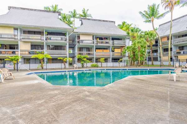 Resort-Style Pool Escape At Waikaea Villas