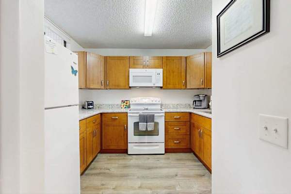 Fully Equipped Kitchen For Home Cooking