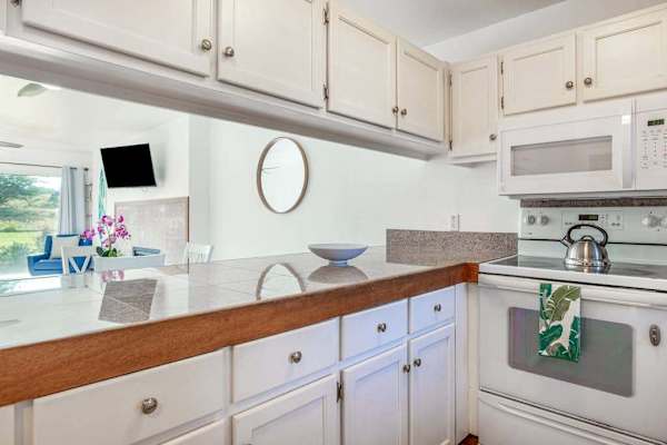Well Equipped Kitchen For Easy Meals