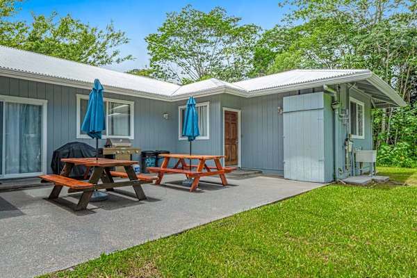Enjoy a wonderful dinner from home in this secluded paradise.