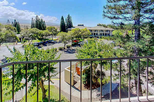 Scenic Balcony With Resort And Golf Views