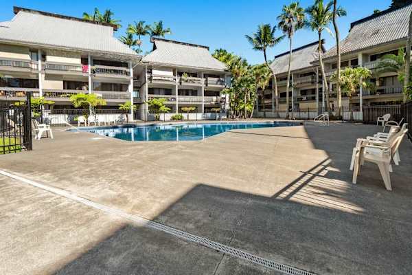 Waiakea Villas Resort Community Pool
