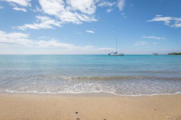 Peaceful Beachfront Paradise