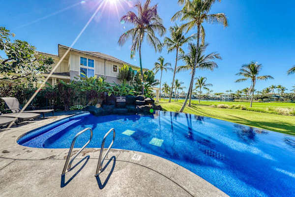 Infinity Pool With Island Views