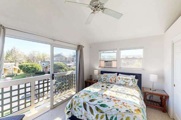 Guest room with queen bed.