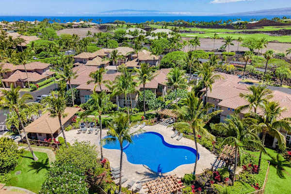 Bird’s-Eye Paradise: Expansive Grounds And Coastal Views