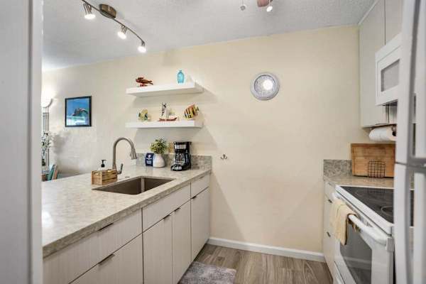 Modern Kitchen for Every Stay