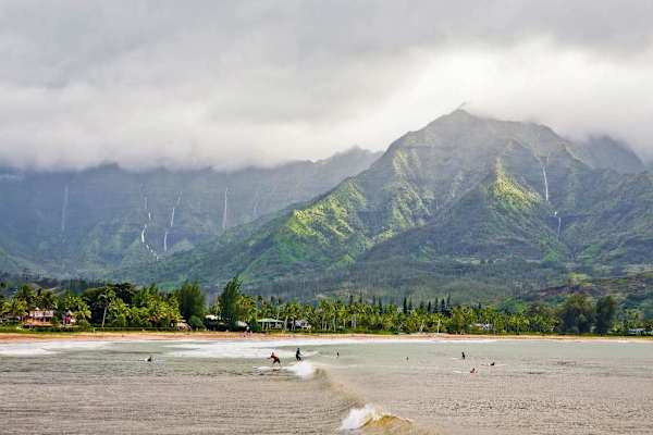 Dramatic Mountain & Lush Valley Scenery