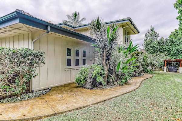 Arrive at your Hawaii Island Getaway 