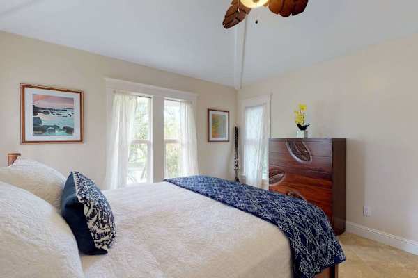Guest room with queen bed.