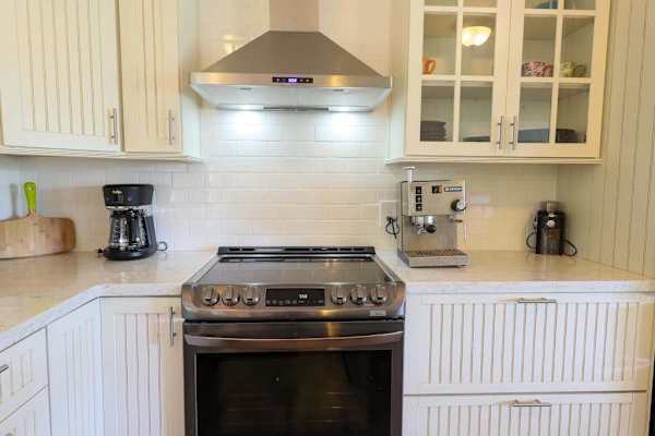 Newly remodeled kitchen with new stainless steel appliances.