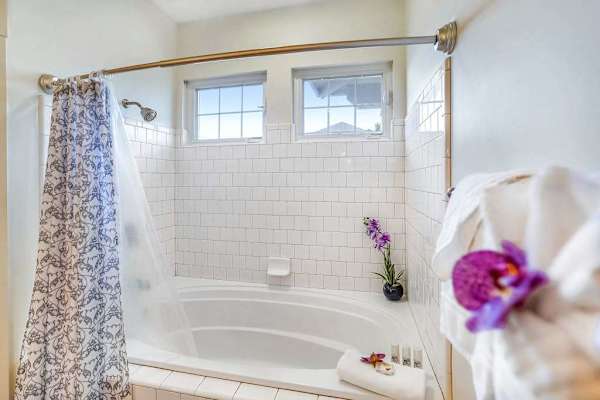 Clean, Bright Bathroom with Fresh Towels