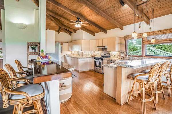 Warm Island-Style Gourmet Kitchen