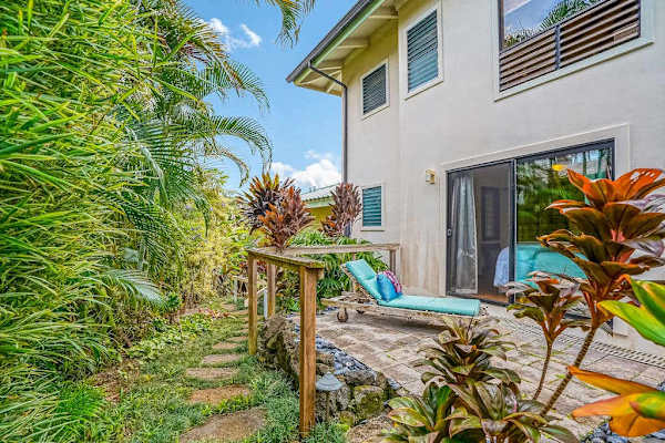 Lush Garden Patio Escape
