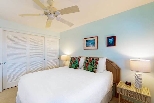 Primary bedroom with Queen bed for restful nights