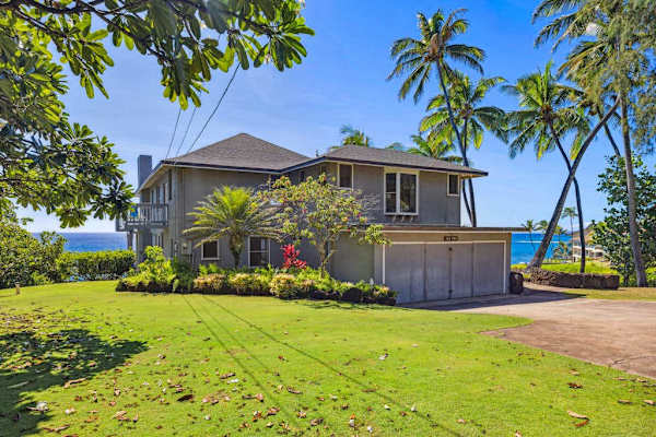 Large front yard providing privacy or lots of outdoor space to enjoy or paradise. 