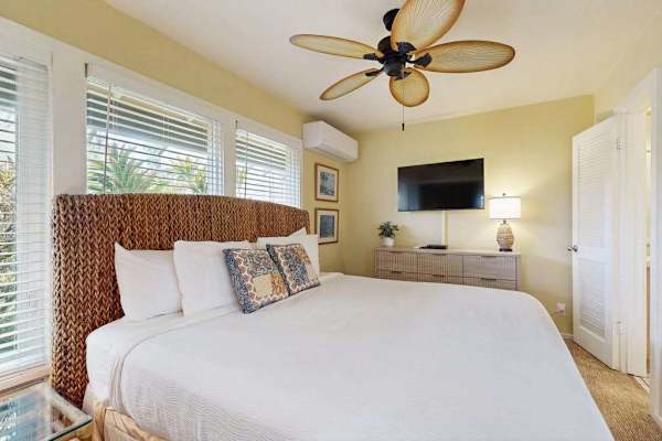  Relax in Your Private King Retreat