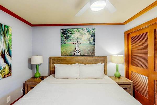 Master bedroom with king bed for a great nights sleep and a flat screen tv.