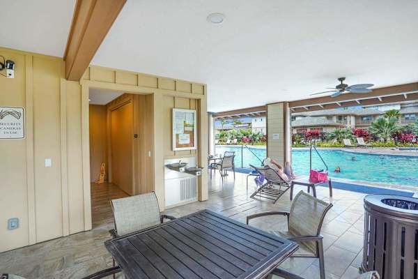 Poolside Lanai With Resort Views