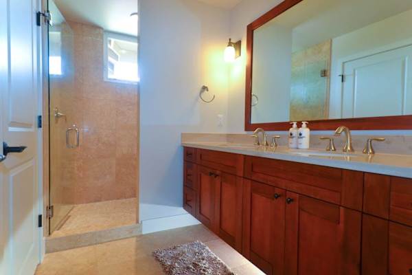  Enjoy a refreshing shower after every adventure