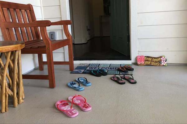 Signs of a full and happy house
